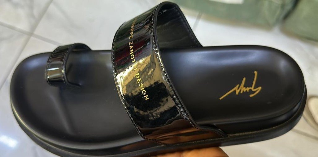 Chinela da Zanotti cor preta-#CZTP23#