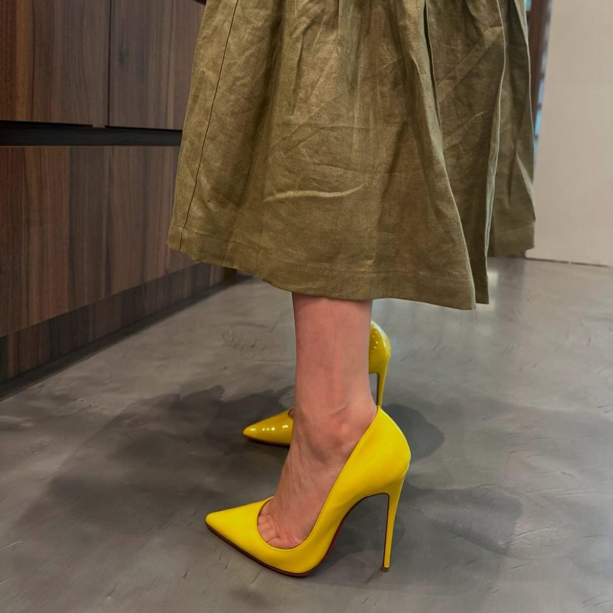 Salto Alto Fino Amarelo Christian Louboutin SAFACL-013