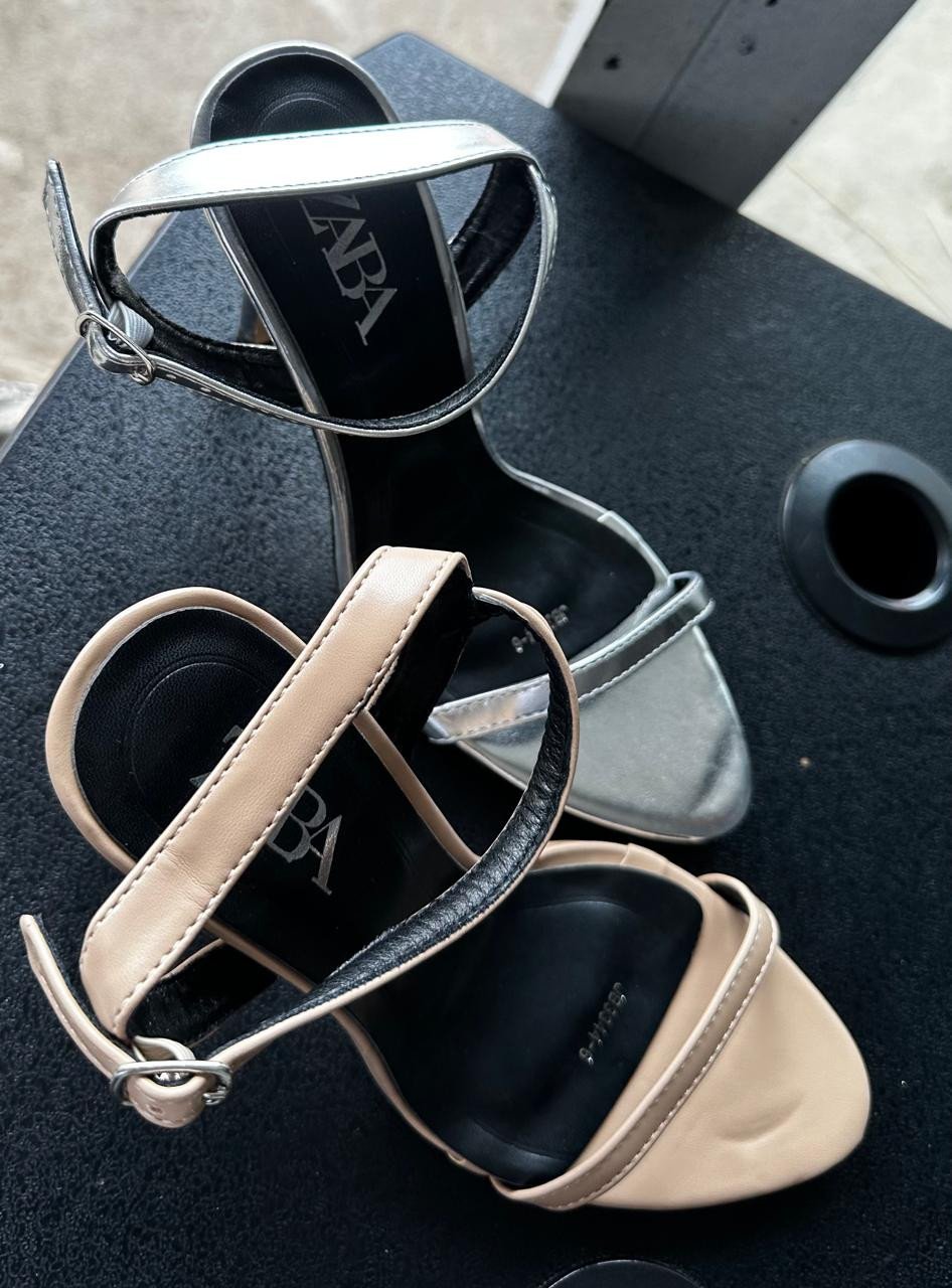 Saltos da zara rosa claro fundo preto, e bege claro fundo preto-#STZRB09#